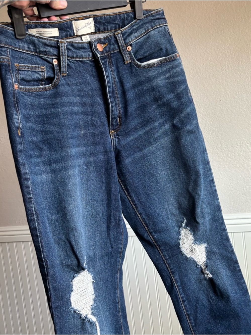 Universal Thread Women's Dark Wash Distressed Boyfriend Jeans